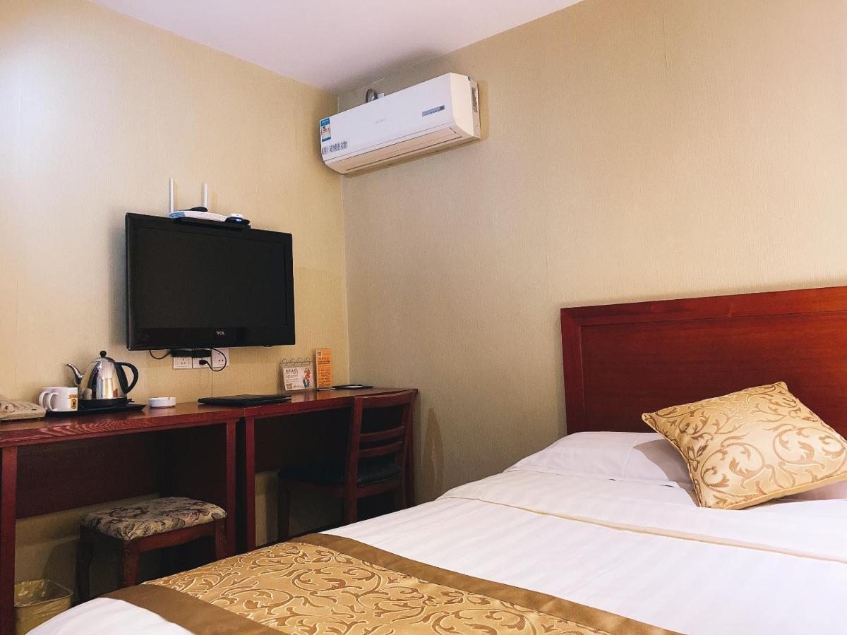 Super 8 Dunhuang Fengqingcheng Hotel Exterior photo